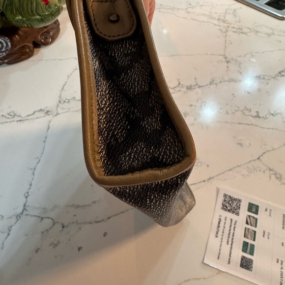 Authentic Yves Saint Laurent vintage clutch with COA - Picture 8 of 10